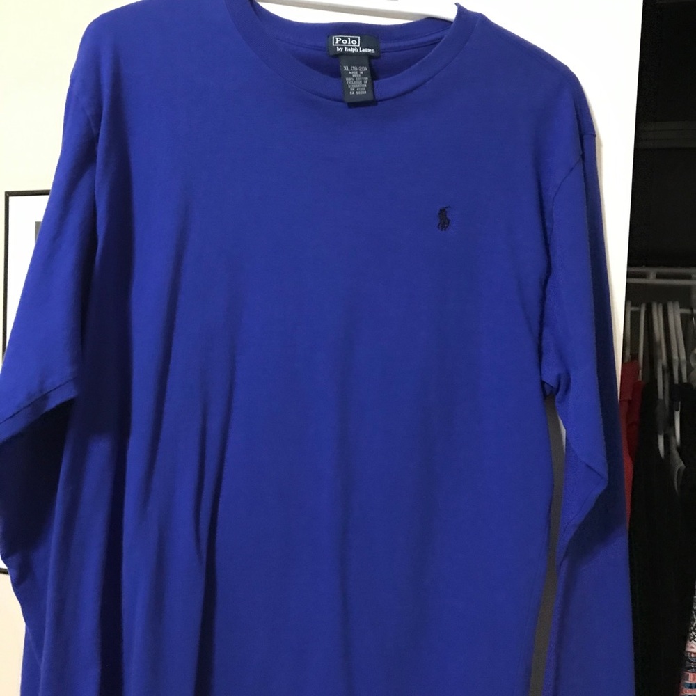 XL long sleeved polo tee RUNS SMALL